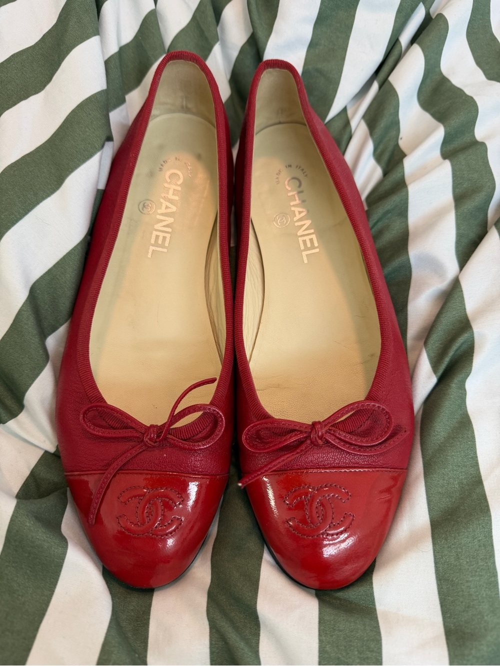 CHANEL Red Cap-Toe Leather Ballerina Flats